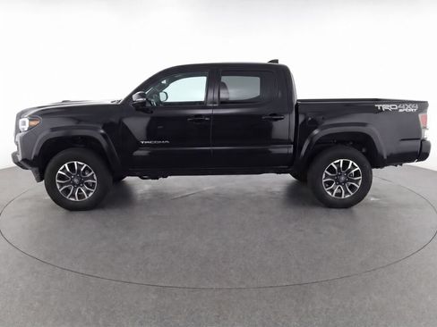 Certified 2023 Toyota Tacoma TRD Sport AWD/4WD image 38