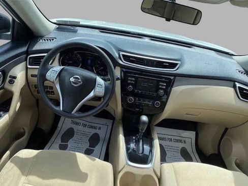 Used 2016 Nissan Rogue S AWD/4WD image 25