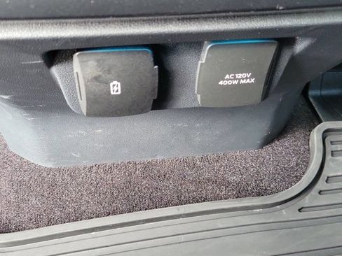 Certified 2022 Ford F150 Lariat AWD/4WD image 17