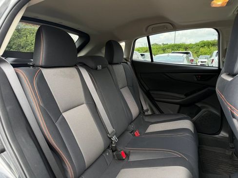 Used 2022 Subaru Crosstrek 2.0i Premium w/ Moonroof Package AWD/4WD image 18