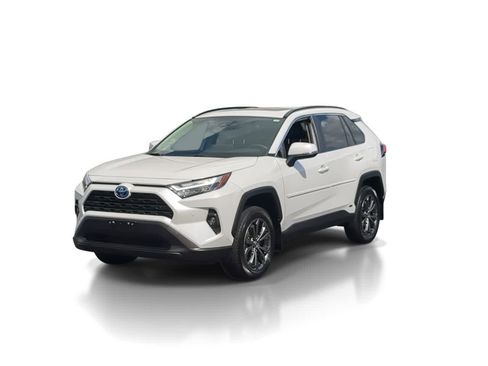 Used 2024 Toyota RAV4 XLE Premium w/ Weather Package image 4