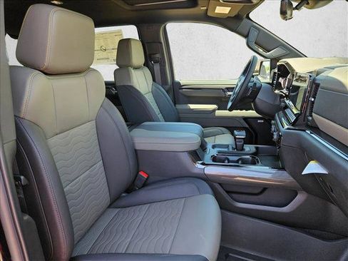 New 2026 Chevrolet Silverado 1500 ZR2 AWD/4WD image 16