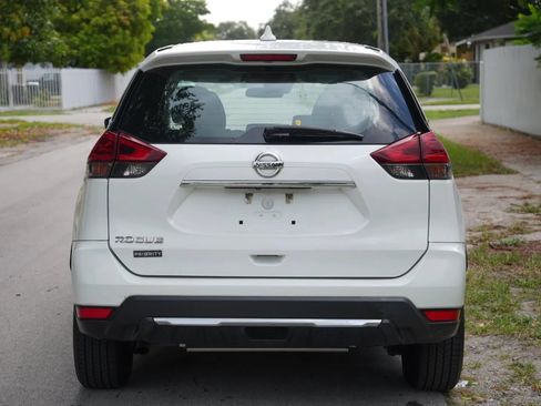 Used 2019 Nissan Rogue S FWD image 7
