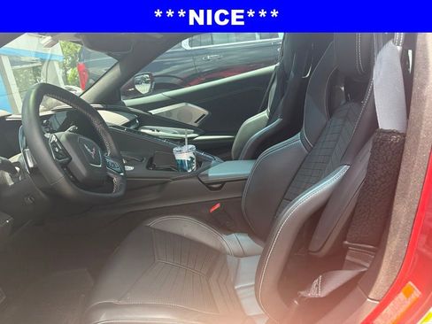Used 2022 Chevrolet Corvette Stingray Preferred Cpe w/ Z51 Performance Package RWD image 9