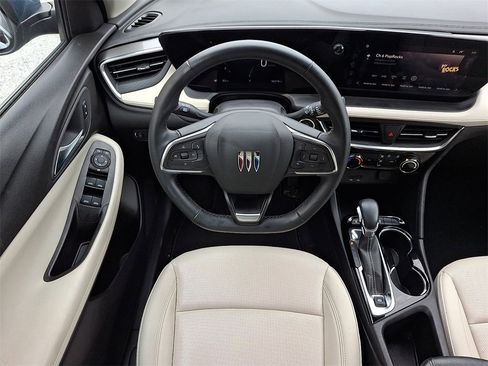 Used 2024 Buick Encore GX Sport Touring image 11