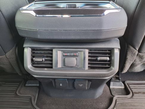 Used 2024 Ford F150 Lariat w/ Equipment Group 502A High AWD/4WD image 18