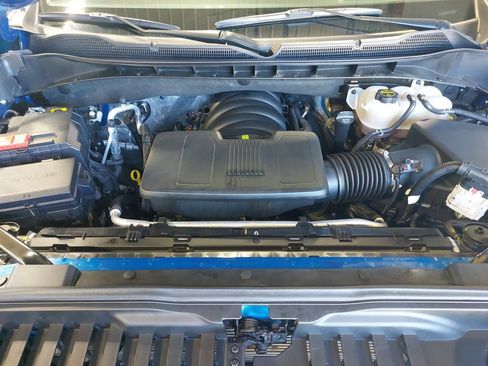 Used 2024 Chevrolet Silverado 1500 LT Trail Boss w/ LT Trail Boss Premium Package AWD/4WD image 32