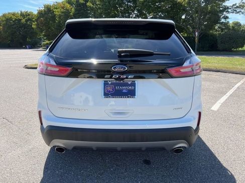 Used 2022 Ford Edge Titanium image 8
