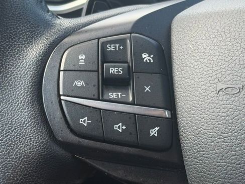 Used 2020 Ford Explorer XLT w/ Equipment Group 202A AWD/4WD image 17