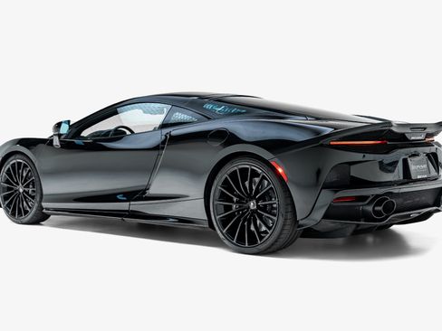 Used 2023 McLaren GT RWD image 7