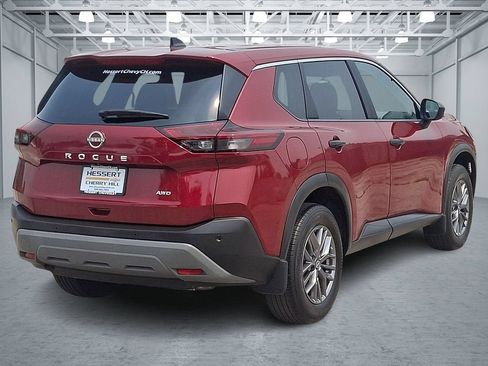 Used 2023 Nissan Rogue S AWD/4WD image 8