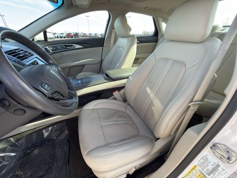 Used 2019 Lincoln MKZ Reserve image 12