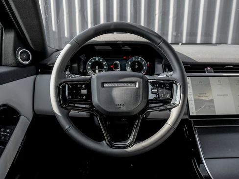 New 2026 Land Rover Range Rover Evoque S image 18