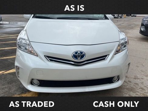 Used 2014 Toyota Prius V Five image 23