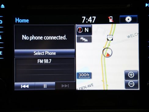 Used 2016 Toyota Tacoma TRD Sport w/ Premium & Technology Package image 21