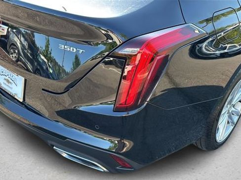 Used 2023 Cadillac CT4 Luxury RWD image 33