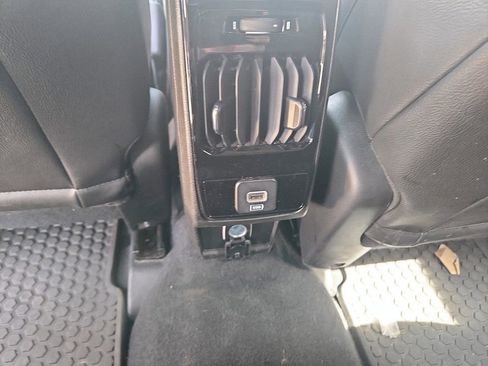 Used 2025 Jeep Compass Trailhawk AWD/4WD image 33