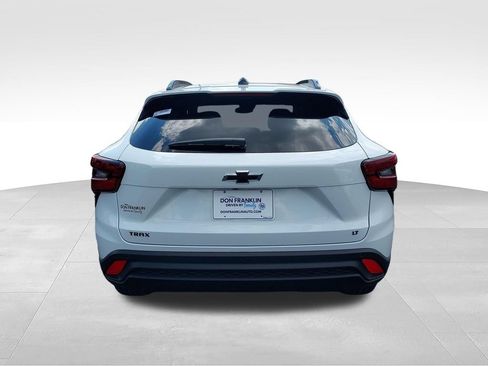 New 2026 Chevrolet Trax LT w/ Driver Confidence Package FWD image 4