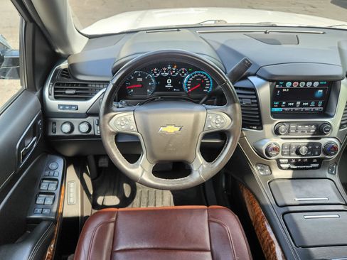 Used 2020 Chevrolet Tahoe Premier w/ Premier Plus Edition AWD/4WD image 20