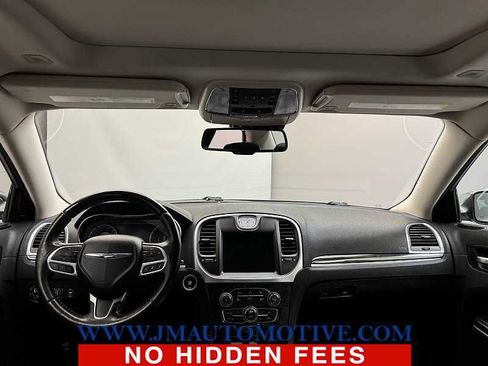 Used 2019 Chrysler 300 Limited w/ Safetytec Plus Group image 12