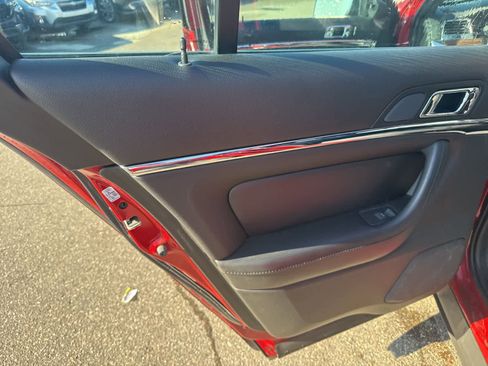 Used 2009 Lincoln MKS AWD image 19