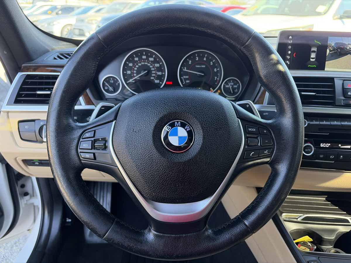 Used 2018 BMW 330i Sedan w/ Convenience Package RWD image 39