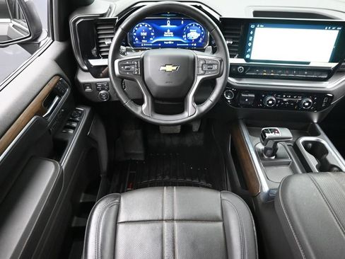 Used 2025 Chevrolet Silverado 1500 High Country w/ High Country Premium Package AWD/4WD image 14