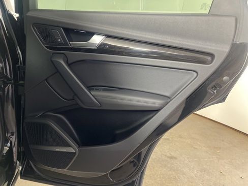 Used 2019 Audi Q5 2.0T Premium Plus w/ Premium Plus Package image 14