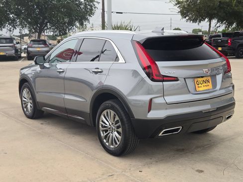 Used 2025 Cadillac XT4 Premium Luxury FWD image 5
