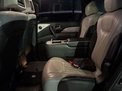 Used 2019 INFINITI QX80 Limited w/ All-Season Package image 8