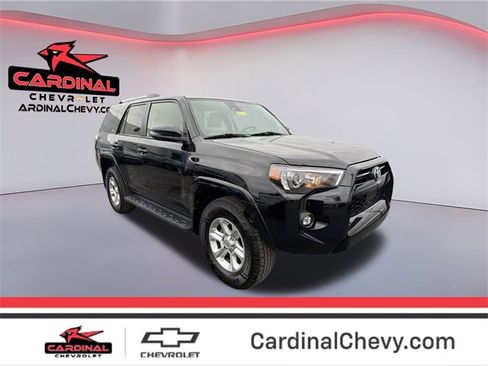 Used 2021 Toyota 4Runner SR5 Premium image 1