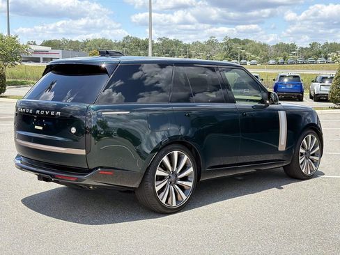 Used 2026 Land Rover Range Rover SV AWD/4WD image 5