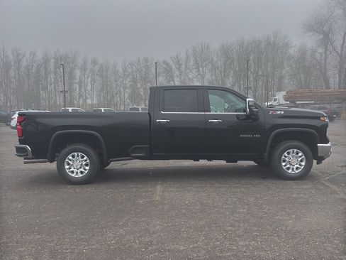 New 2026 Chevrolet Silverado 3500 LTZ w/ LTZ Convenience Package image 33