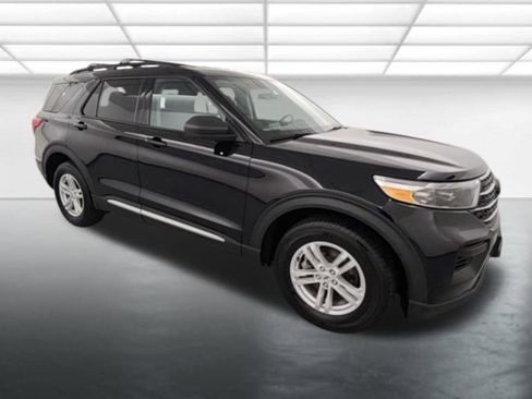 Used 2022 Ford Explorer XLT w/ Class IV Trailer Tow Package AWD/4WD image 9