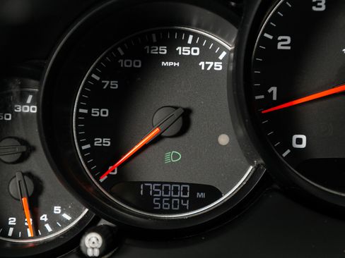 Used 2012 Porsche Cayenne image 13