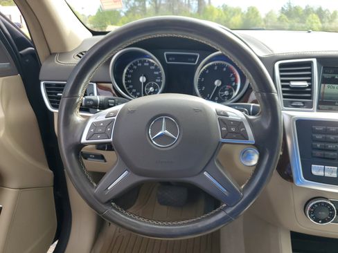Used 2015 Mercedes-Benz GL 450 GL 450 image 25
