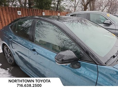 Used 2025 Toyota Camry XSE image 3
