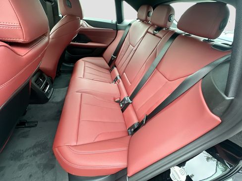 Certified 2025 BMW i4 eDrive40 RWD image 20