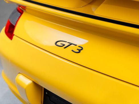 Used 2007 Porsche 911 GT3 RWD image 48