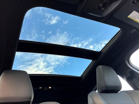 Used 2025 BMW M235i xDrive w/ Premium Package image 25