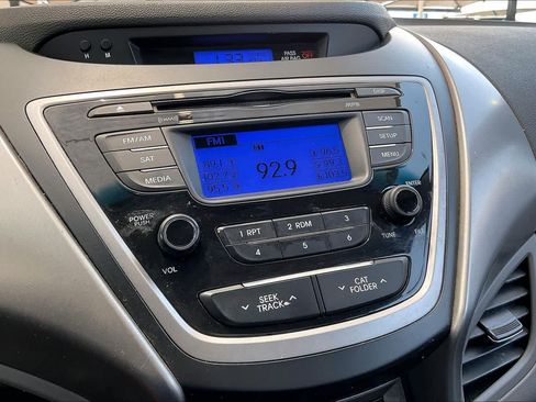 Used 2013 Hyundai Elantra GLS FWD image 30