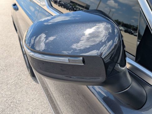 Certified 2025 Kia Telluride LX FWD image 12