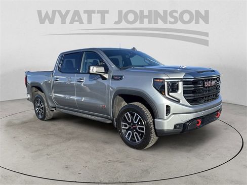 Used 2024 GMC Sierra 1500 AT4 w/ Technology Package image 7