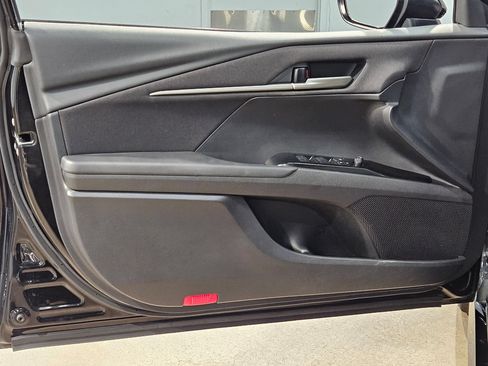 Used 2025 Toyota Camry LE FWD image 20