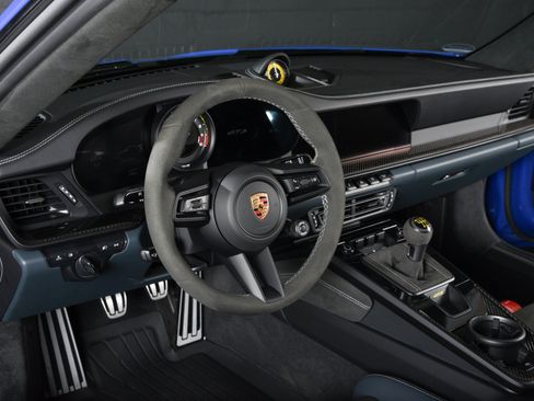 Used 2022 Porsche 911 GT3 RWD image 35