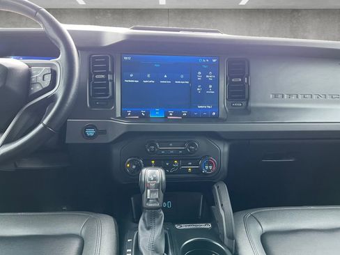 Used 2024 Ford Bronco Big Bend image 3