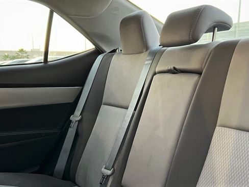 Used 2017 Toyota Corolla LE FWD image 11