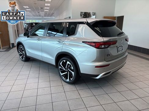 Used 2024 Mitsubishi Outlander SE FWD image 5