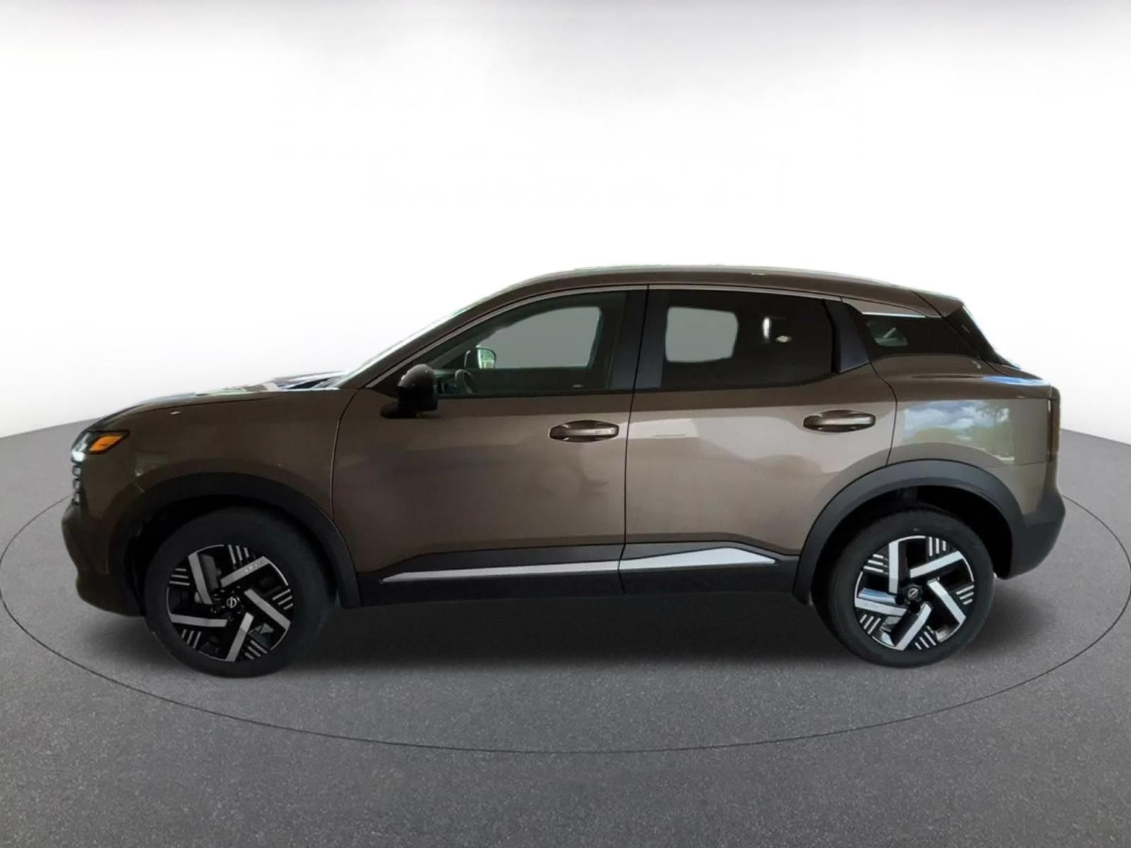 Used 2026 Nissan Kicks SV w/ Cold Weather Package FWD image 7