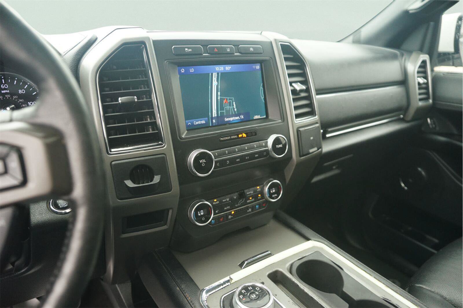 Used 2020 Ford Expedition Max XLT w/ Equipment Group 202A RWD image 29